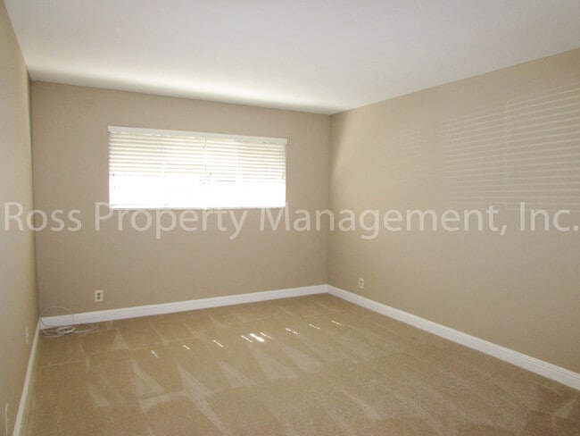 Photo - Great Pleasanton Location! Rare Single Story Townhome