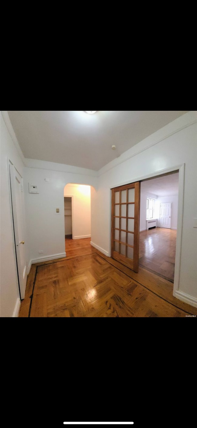 Building Photo - 4355 Kissena Blvd Unit 5E Rental