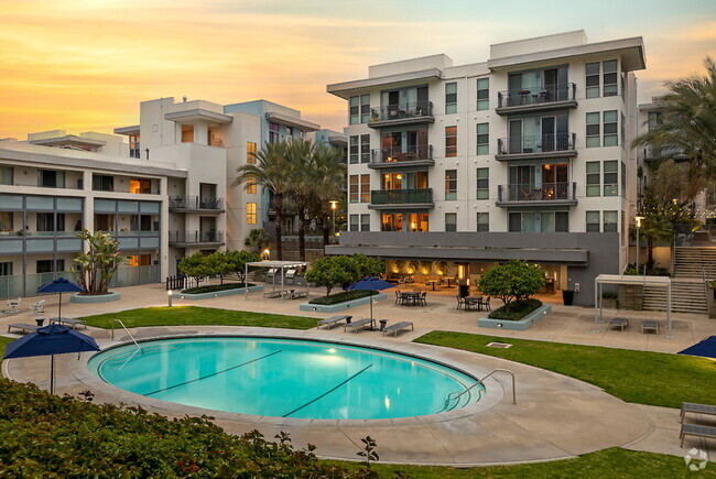 Building Photo - The Stuart at Sierra Madre Villa Rental