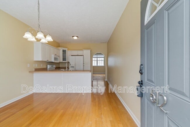 Photo - 612 Spence Enclave Way