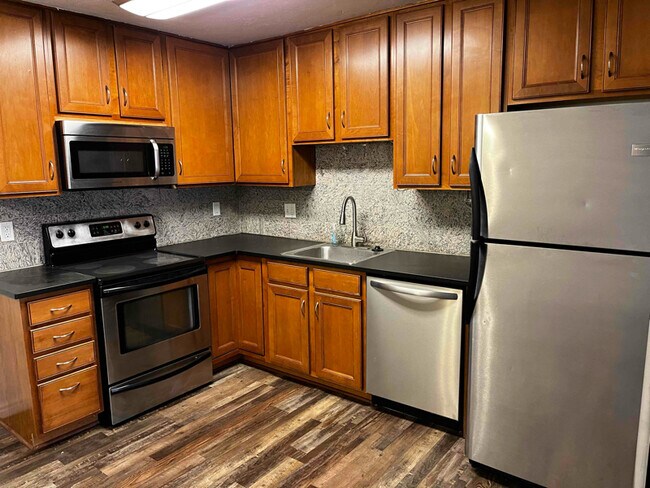 Photo - 950 Northern Way Unit 17
