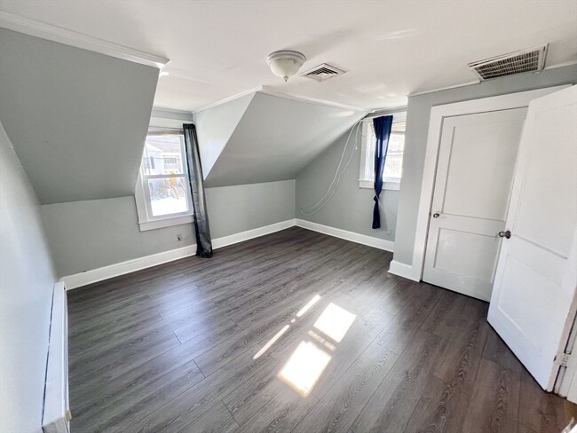 Photo - 1 Kurts Pl Unit 2