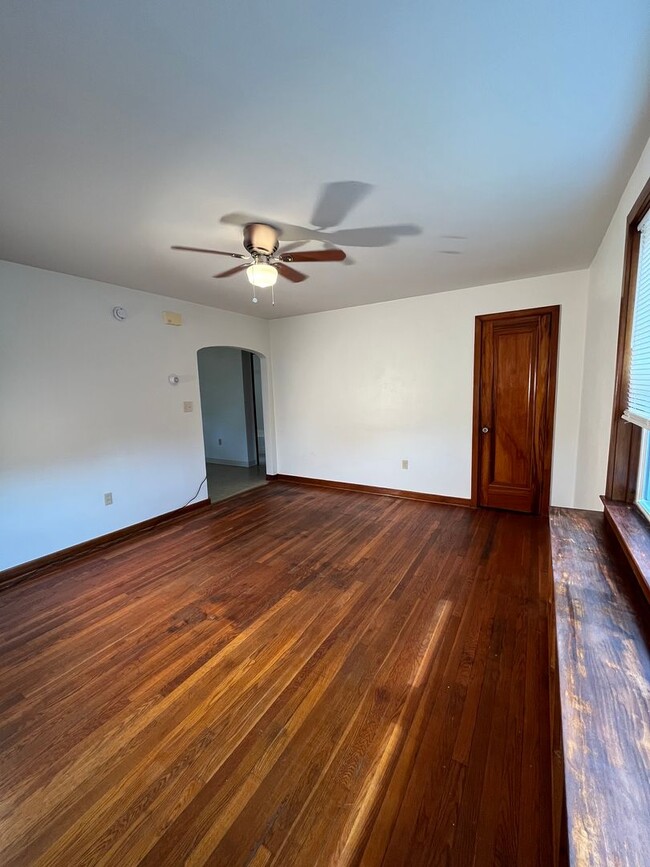 Photo - 209 N Pine St Apartment Unit 201