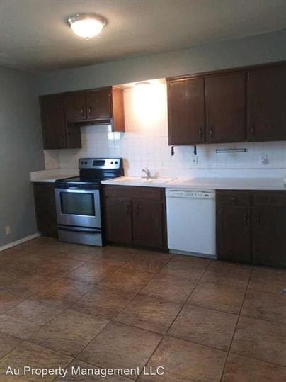 Photo - 3603 S Hughes St