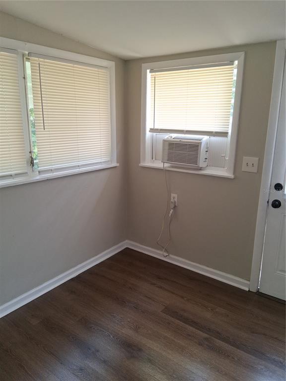Photo - 1123 15th Ave NW