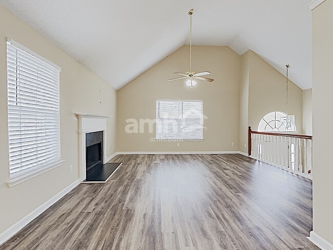 Photo - 7745 Poppy Dr