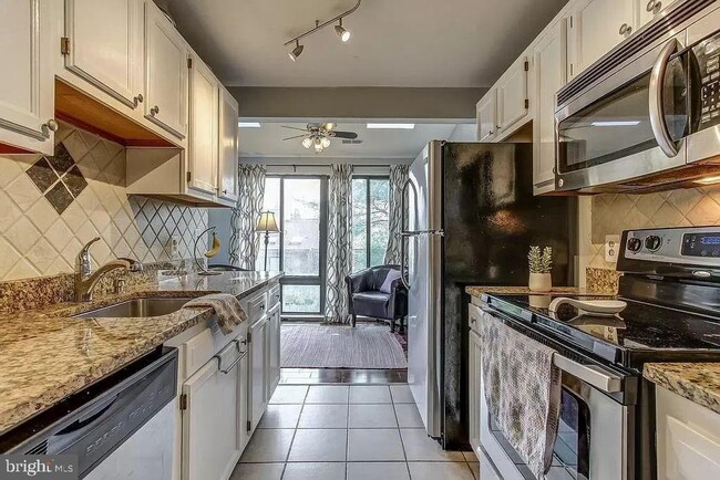 13124 Wonderland Way Unit 21-303