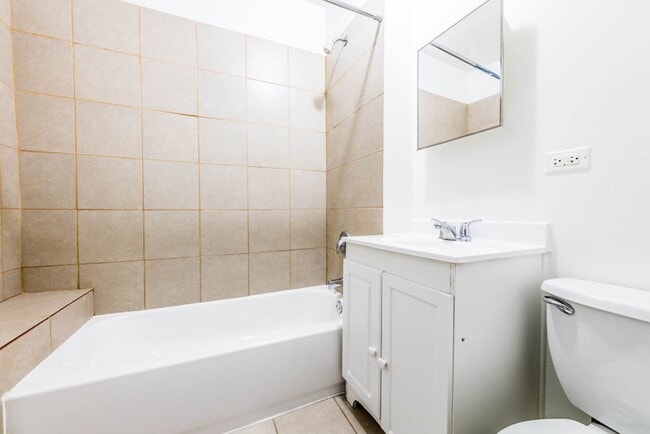 Photo - 5448 W Adams St 119-21 N Lotus Chicago, IL 60644