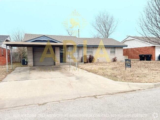 Building Photo - Cute & Cozy 3 Bed/1 Bath Home in the Heart...