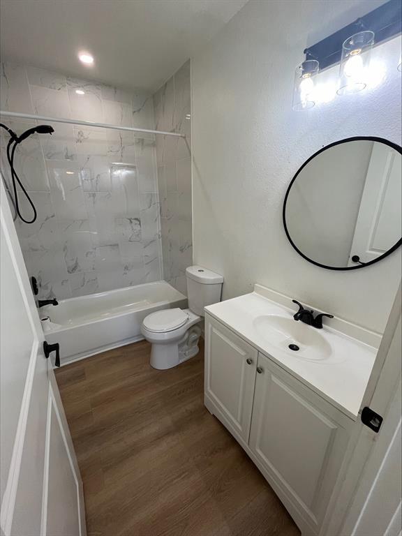 Photo - 115 Ila St