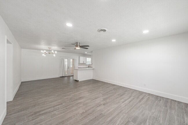 Photo - 6700 Curtis Rd