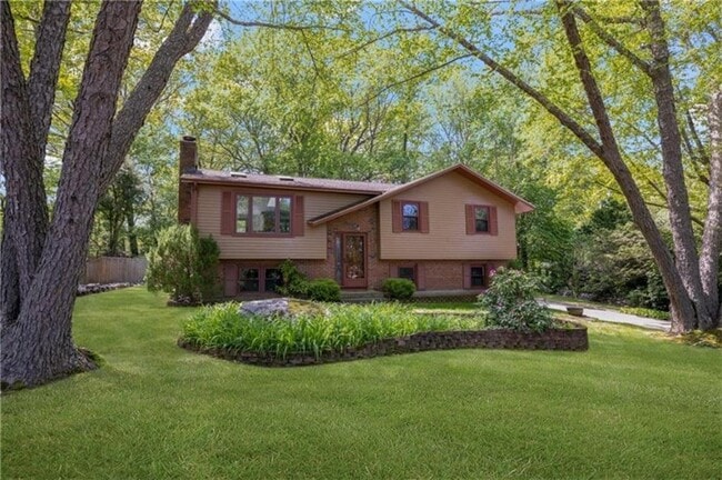 Building Photo - 85 Birkshire Dr