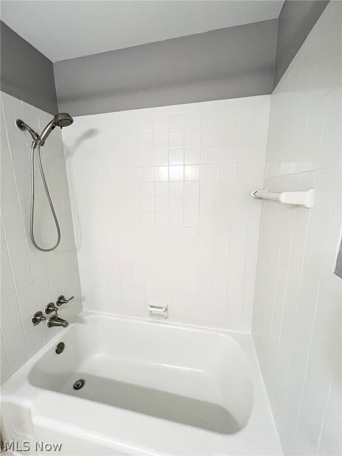Photo - 20301 Shelburne Rd Unit 9B
