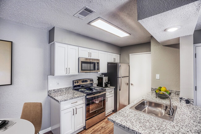 Photo - Atlas at Lakeview