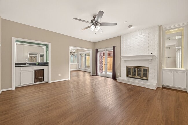 Photo - 2413 Potomac Dr Unidad D