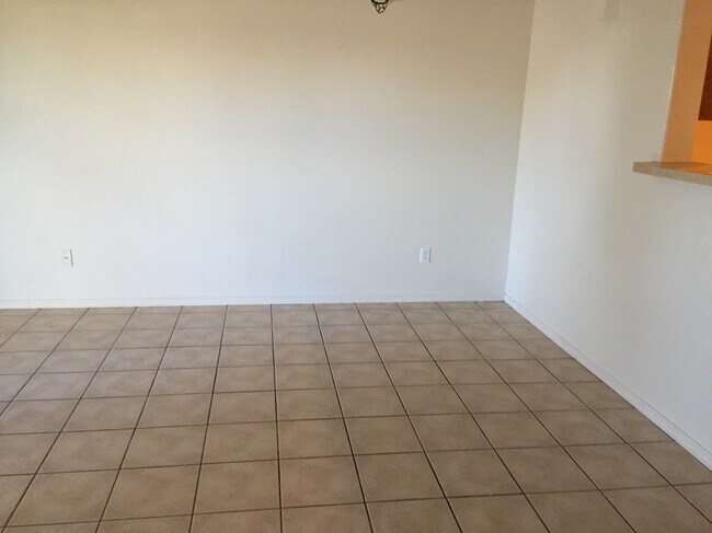 Photo - 3055 N Truwood Dr