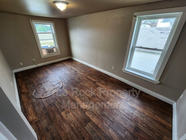 Photo - 204 1/2 E 2nd