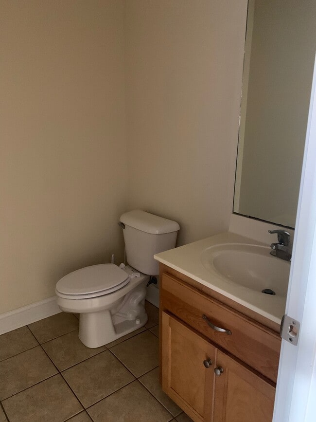 Photo - 408 Bradwell St