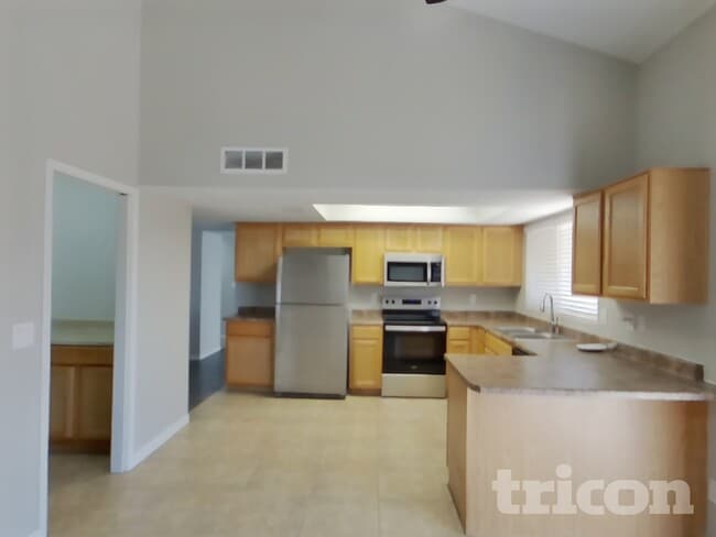 Photo - 4901 W Dahlia Dr