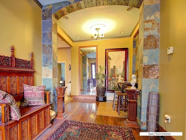 Photo - 428 Hawthorne Ave