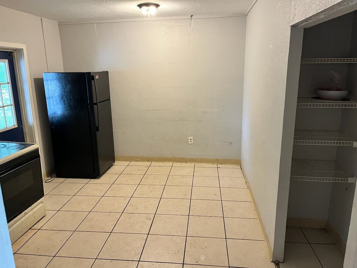 Photo - EO Douglas Unit 4