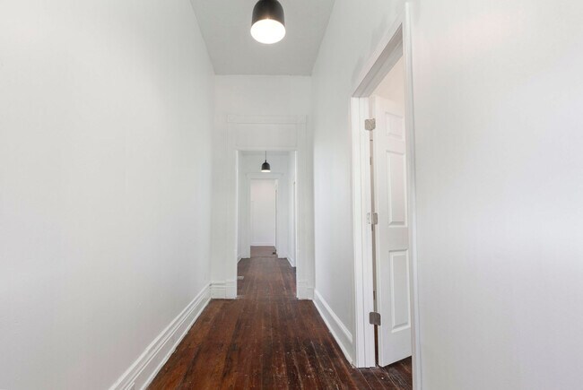 Photo - 915 S Shelby St