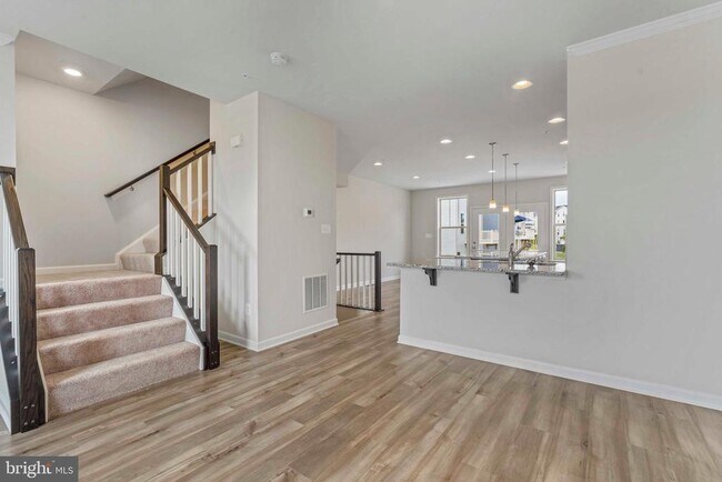5903 Garden Walk Dr