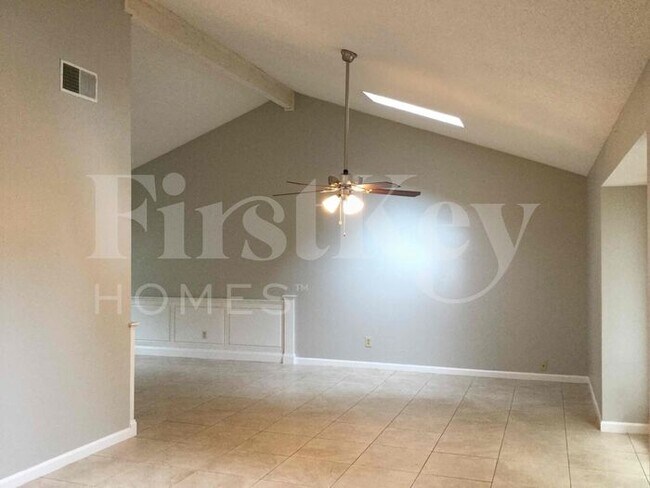 Photo - 7654 Balmy Ct