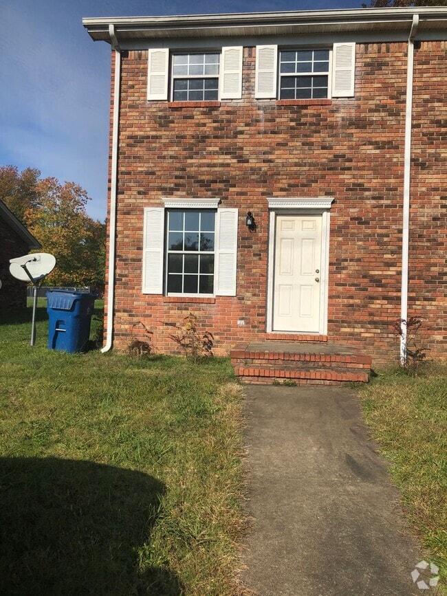 Building Photo - 820 Southwood Dr Unit A Rental
