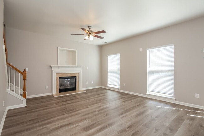 Photo - 512 Pawley Dr