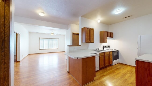 Photo - 4525 Steinbeck St Unit 2