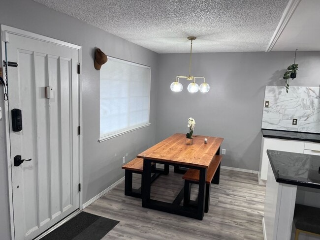 Photo - Desirable 3 bedroom/2 bath rambler located in Marysville