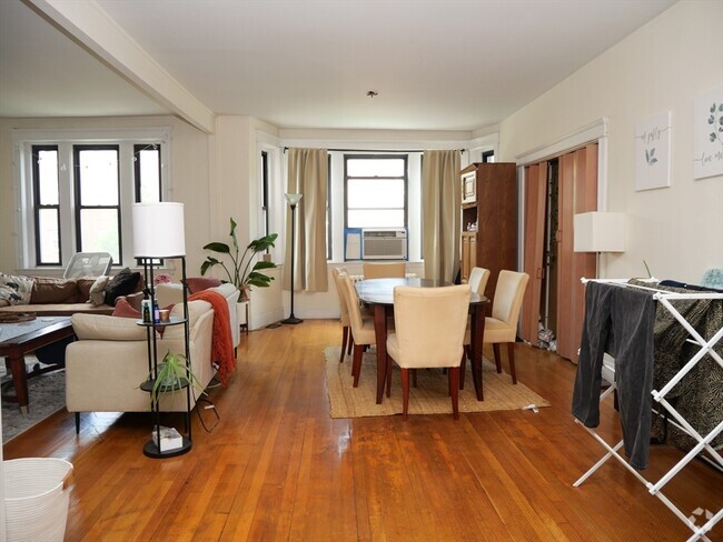 Building Photo - 223 St Paul St Unit 3 Rental