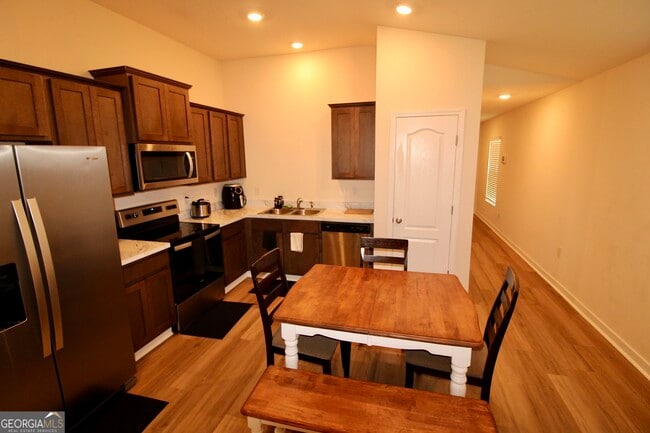 119 Teakwood Dr