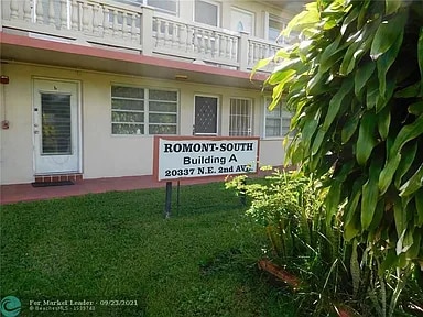 Photo - 20337 NE 2nd Ave Unidad A-15