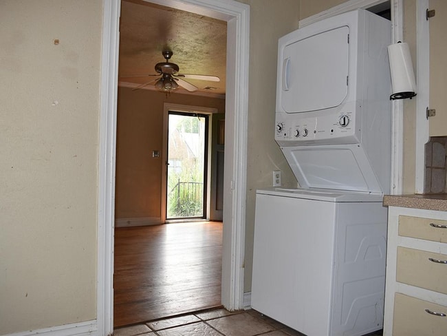 Building Photo - (2) Bed/(1) Bath in Core Norman Avail NOW!