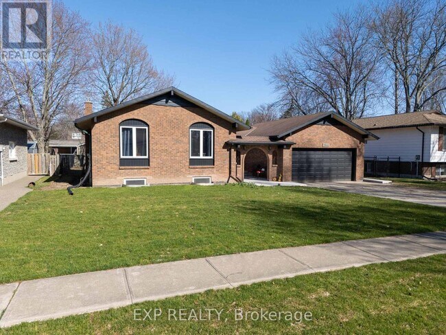 Photo - 2580 Noella Crescent