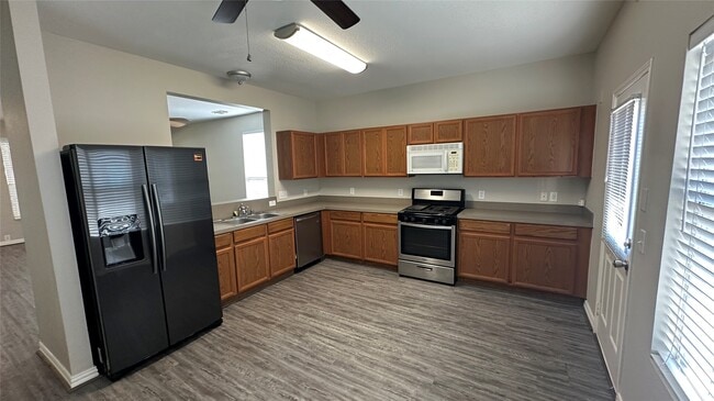 Photo - 23851 Single Oak St