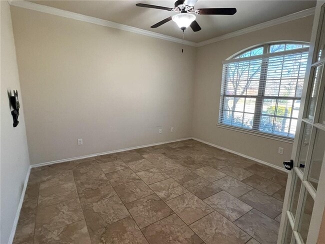 Photo - 326 Briar Park Dr