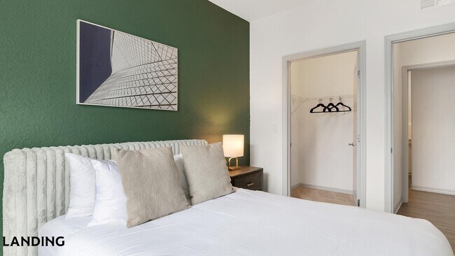 9301 Summit Centre Way Unit 4218