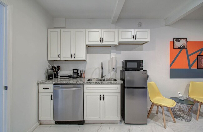 Photo - 6400 Sherman St Unidad ID1302876P