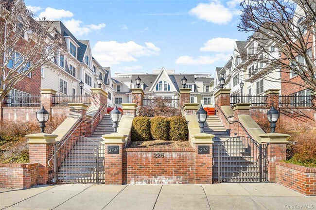 Photo - 225 Stanley Ave Unit 203