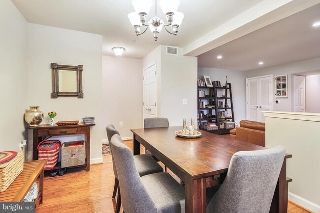 Photo - 4113 S Four Mile Run Dr Unit 302