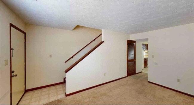 Photo - 108 Garden Ln