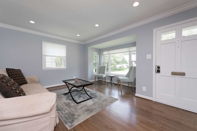 Photo - 4002 Spruell Dr