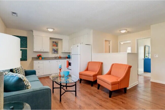 Photo - 3020 Adams Blvd
