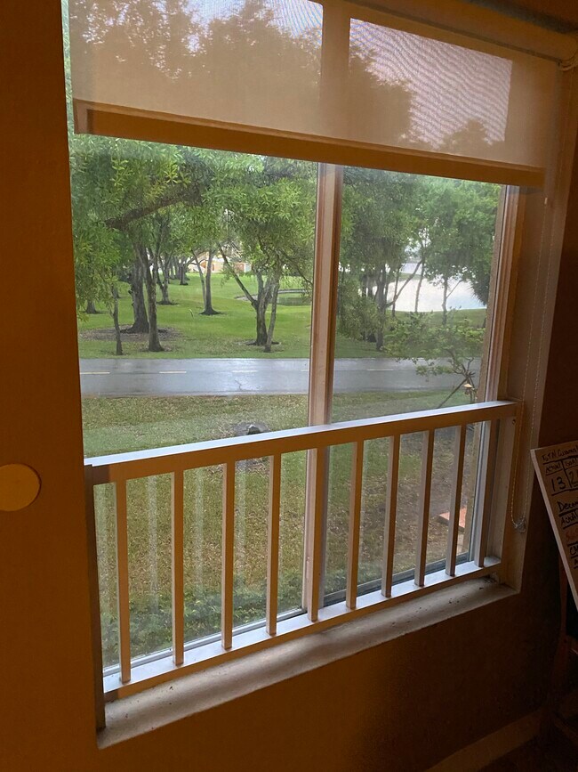 Photo - 2350 NW 33rd St