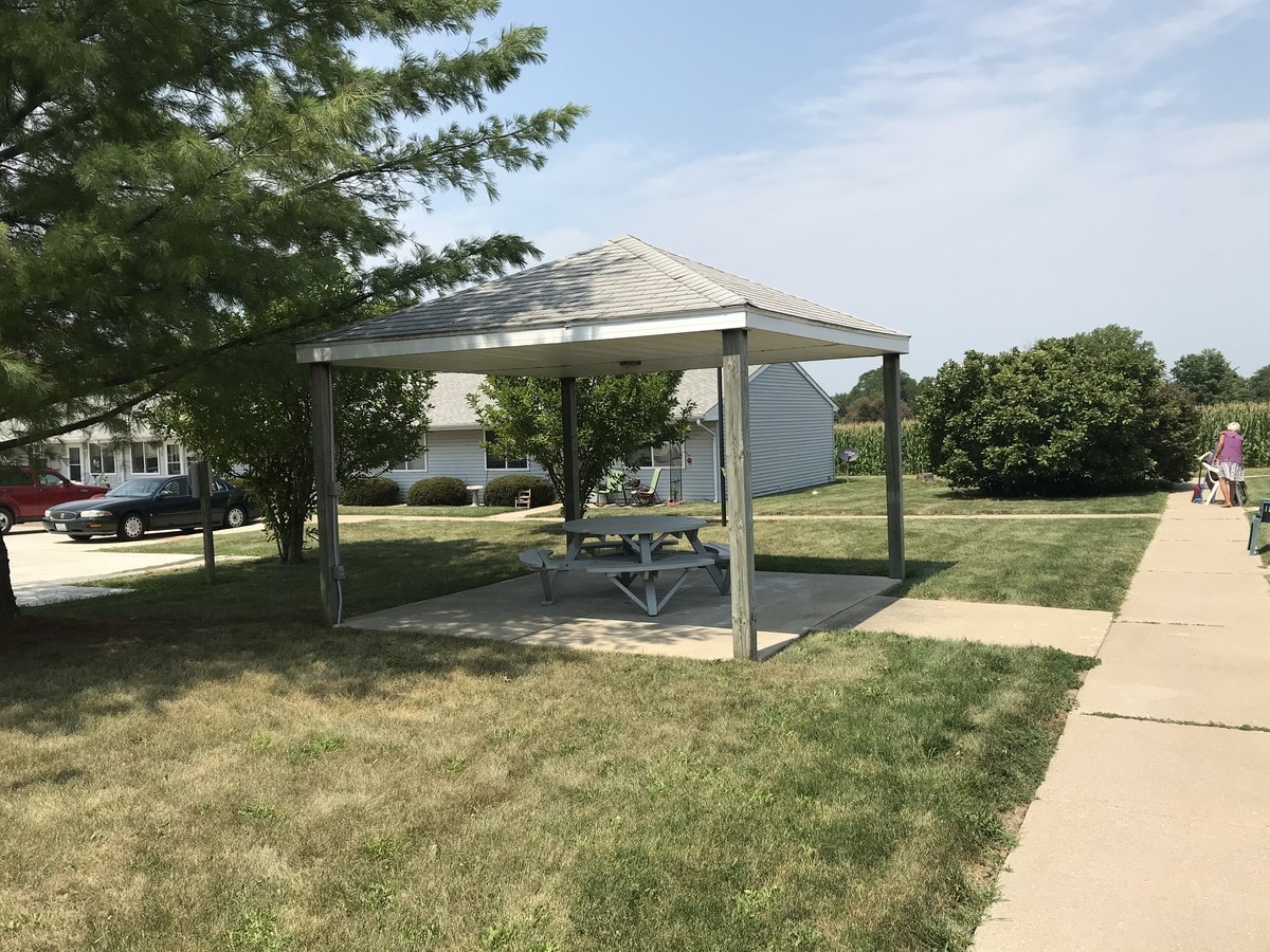 Farmington Manor - Farmington Manor