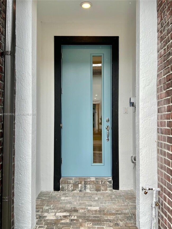 Photo - 130 S University Dr