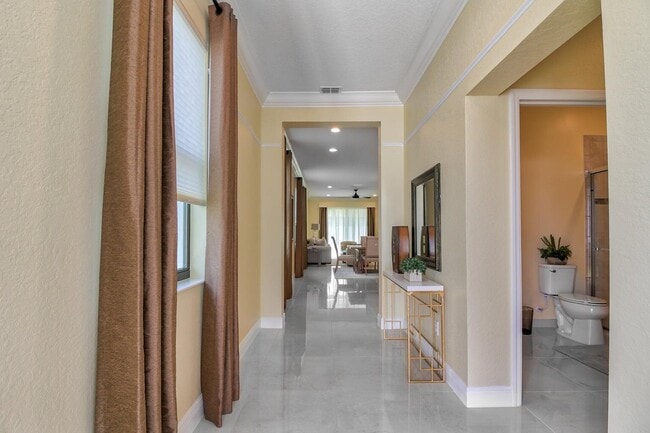 Photo - 220 SE Via Visconti